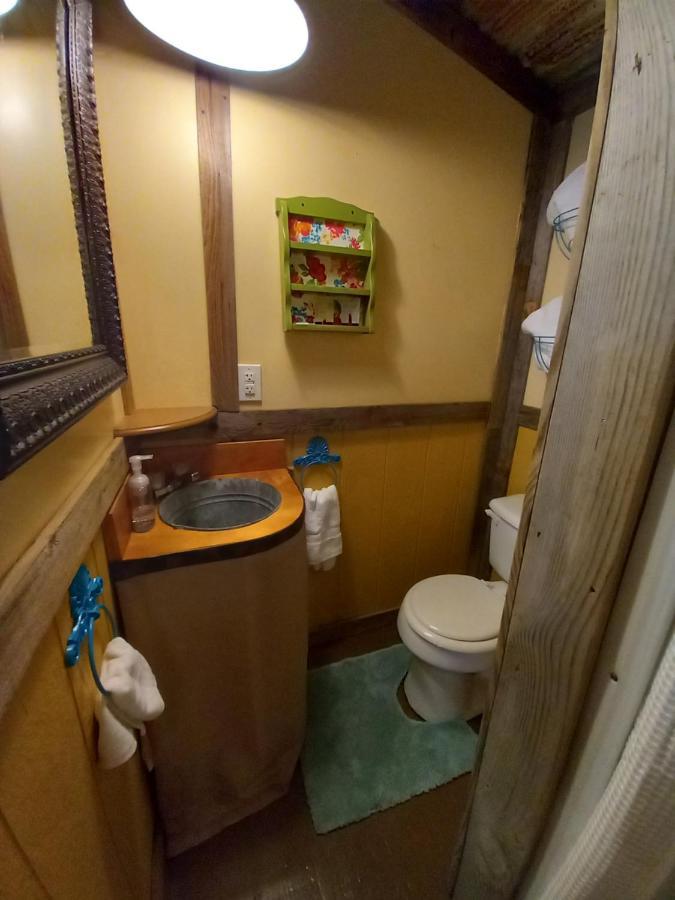 Acorn Hideaways Canton Charming Pioneer Suite 1890'S General Store Екстериор снимка