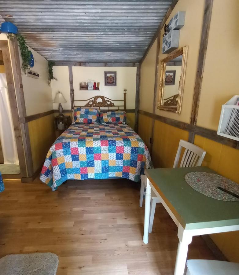 Acorn Hideaways Canton Charming Pioneer Suite 1890'S General Store Екстериор снимка
