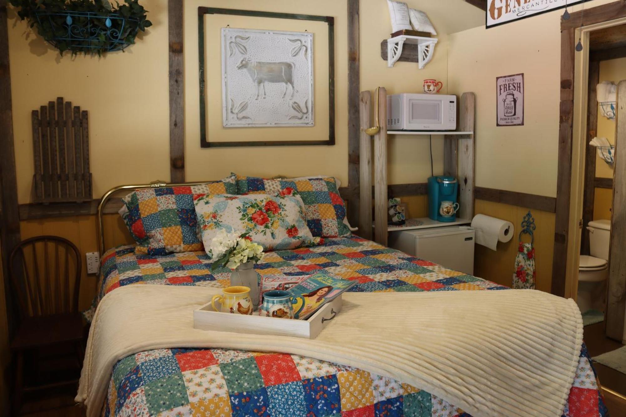 Acorn Hideaways Canton Charming Pioneer Suite 1890'S General Store Екстериор снимка